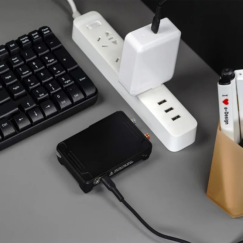 Nuovo Alimentatore Digitale MD - Programmable Dc Power Supply 30V 10A recensione e prezzo